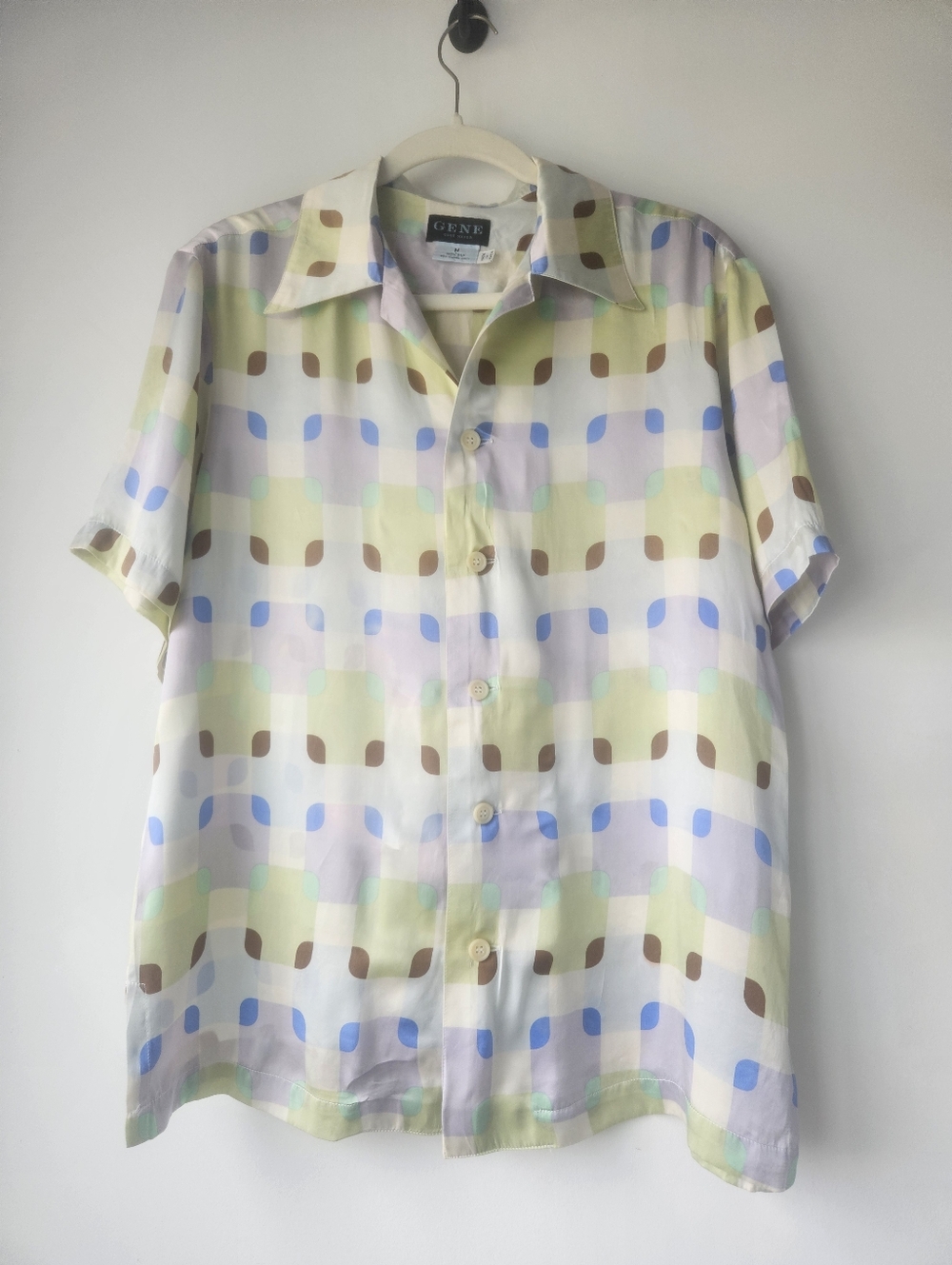 Gene Meyer Vintage 100% Silk Graphic Pastel Split Hen Button Down Shirt